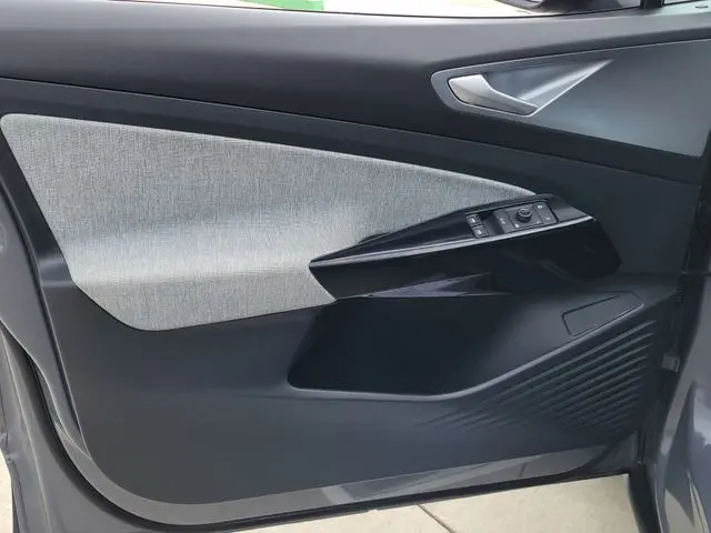 2023 Volkswagen Id.4 - $24,693