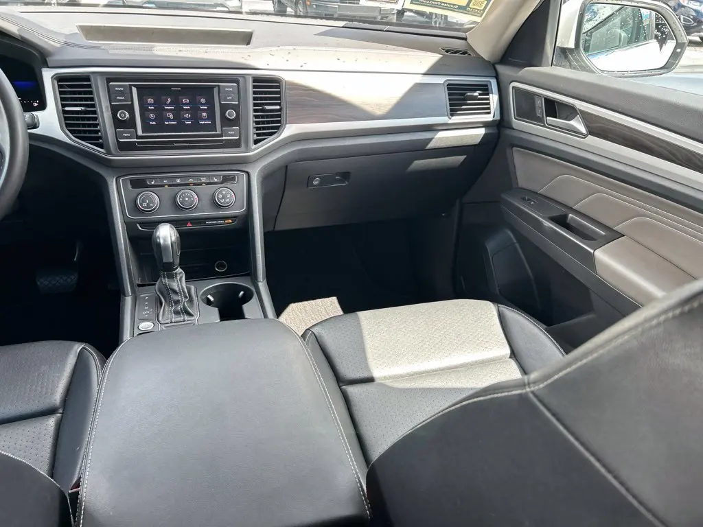 2023 Volkswagen Atlas - $18,997