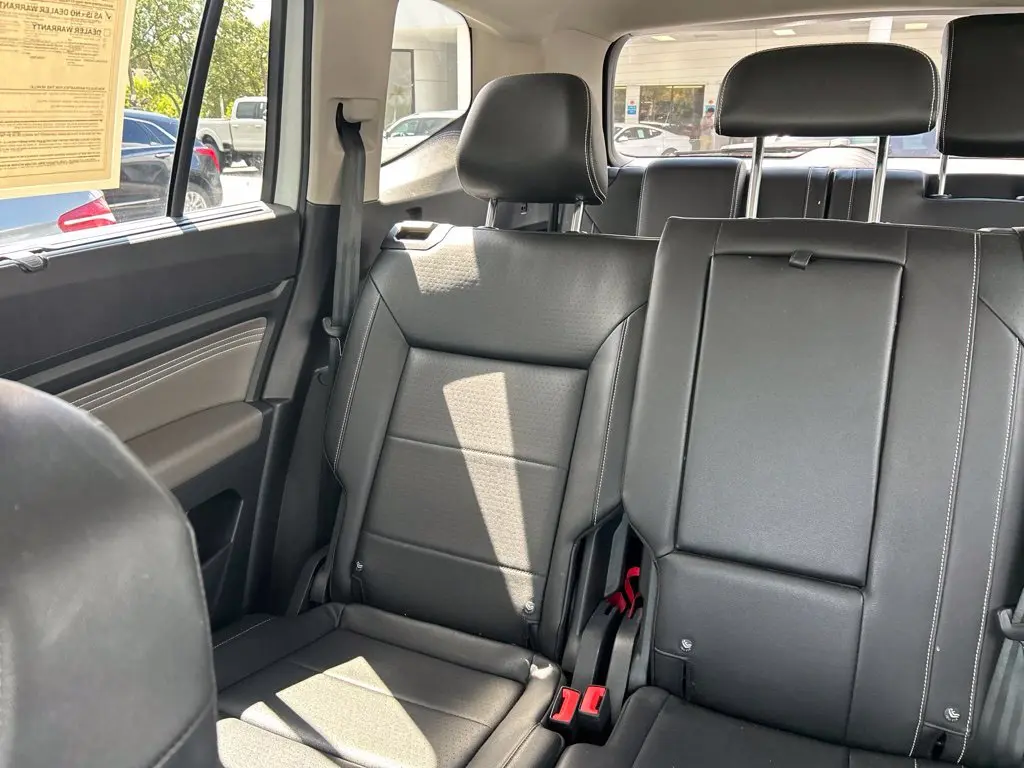 2023 Volkswagen Atlas - $18,997