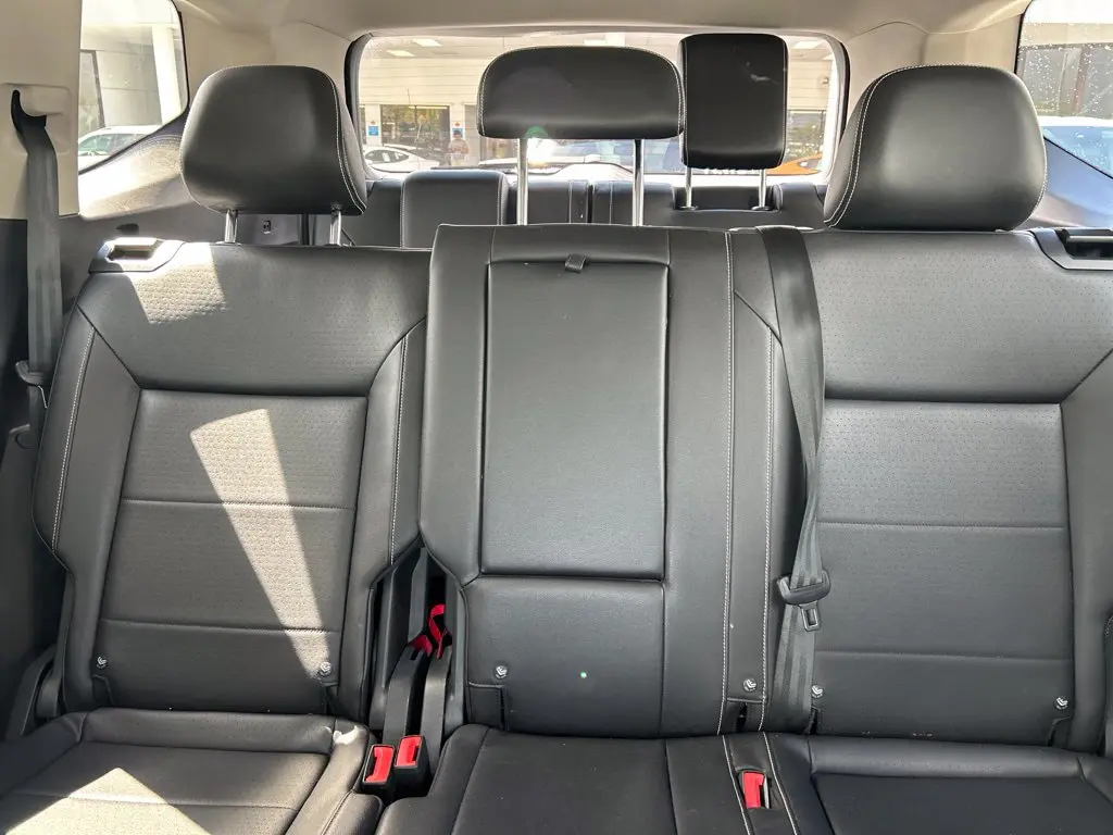 2023 Volkswagen Atlas - $18,997