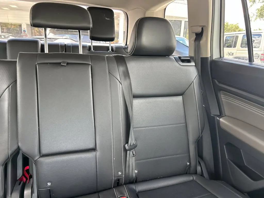 2023 Volkswagen Atlas - $18,997