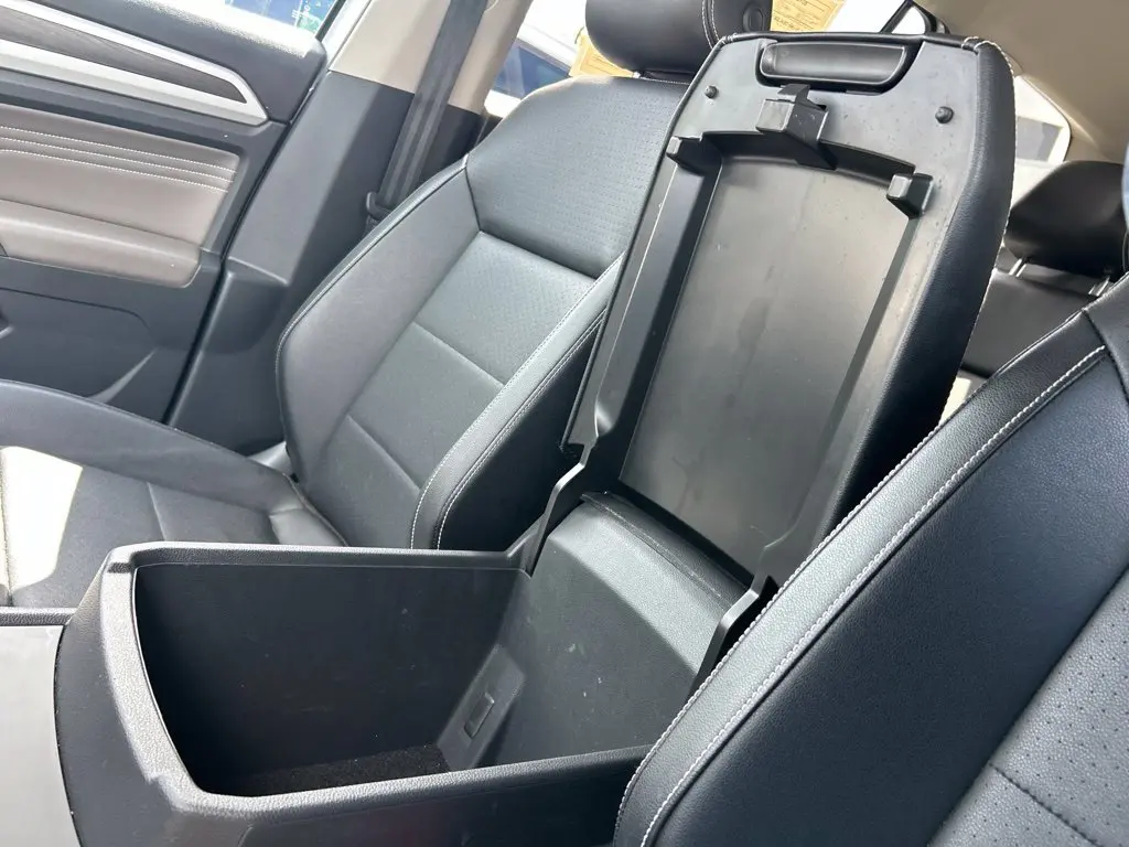 2023 Volkswagen Atlas - $18,997