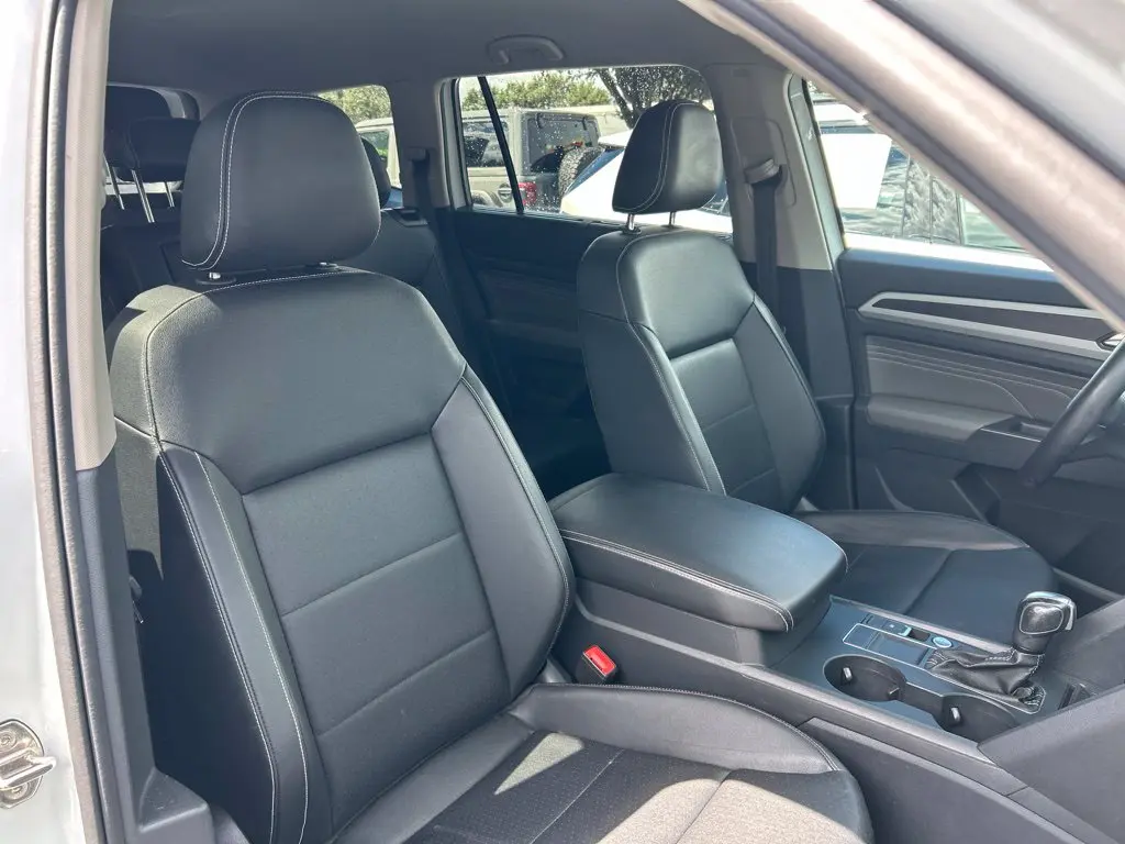 2023 Volkswagen Atlas - $18,997