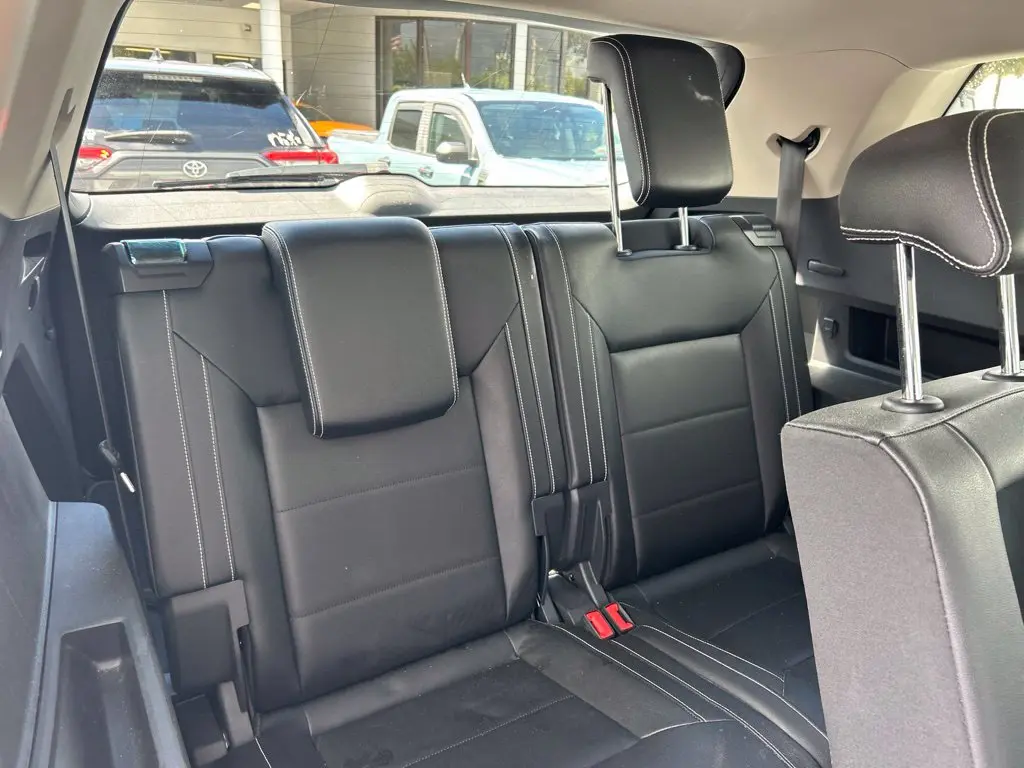 2023 Volkswagen Atlas - $18,997
