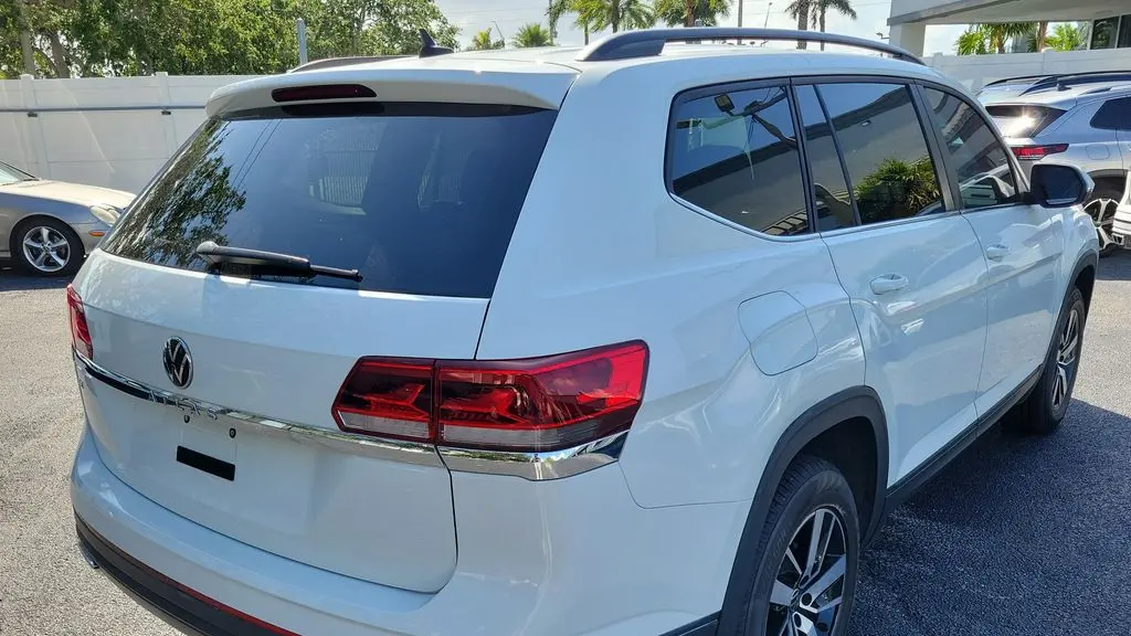 2023 Volkswagen Atlas SE