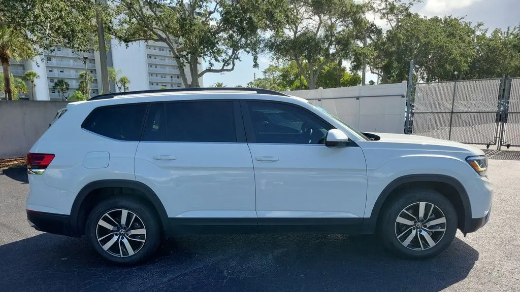 2023 Volkswagen Atlas SE