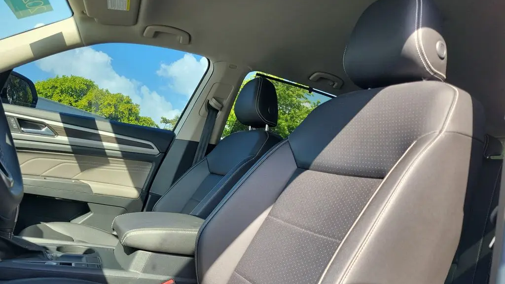2023 Volkswagen Atlas SE