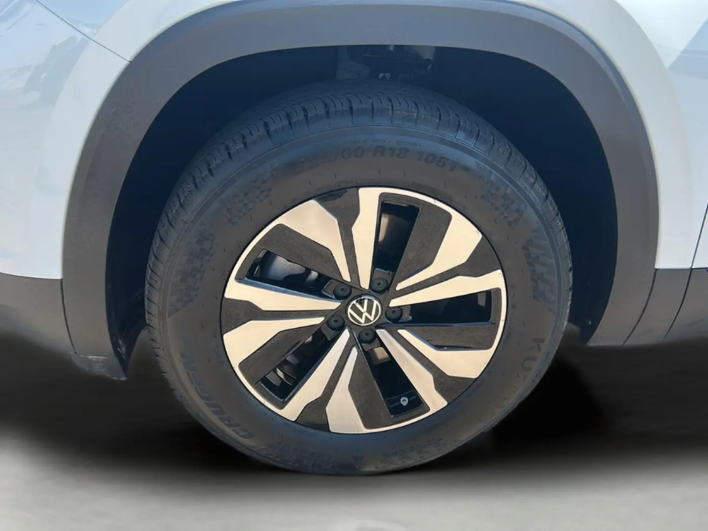 2025 Volkswagen Atlas - $28,900