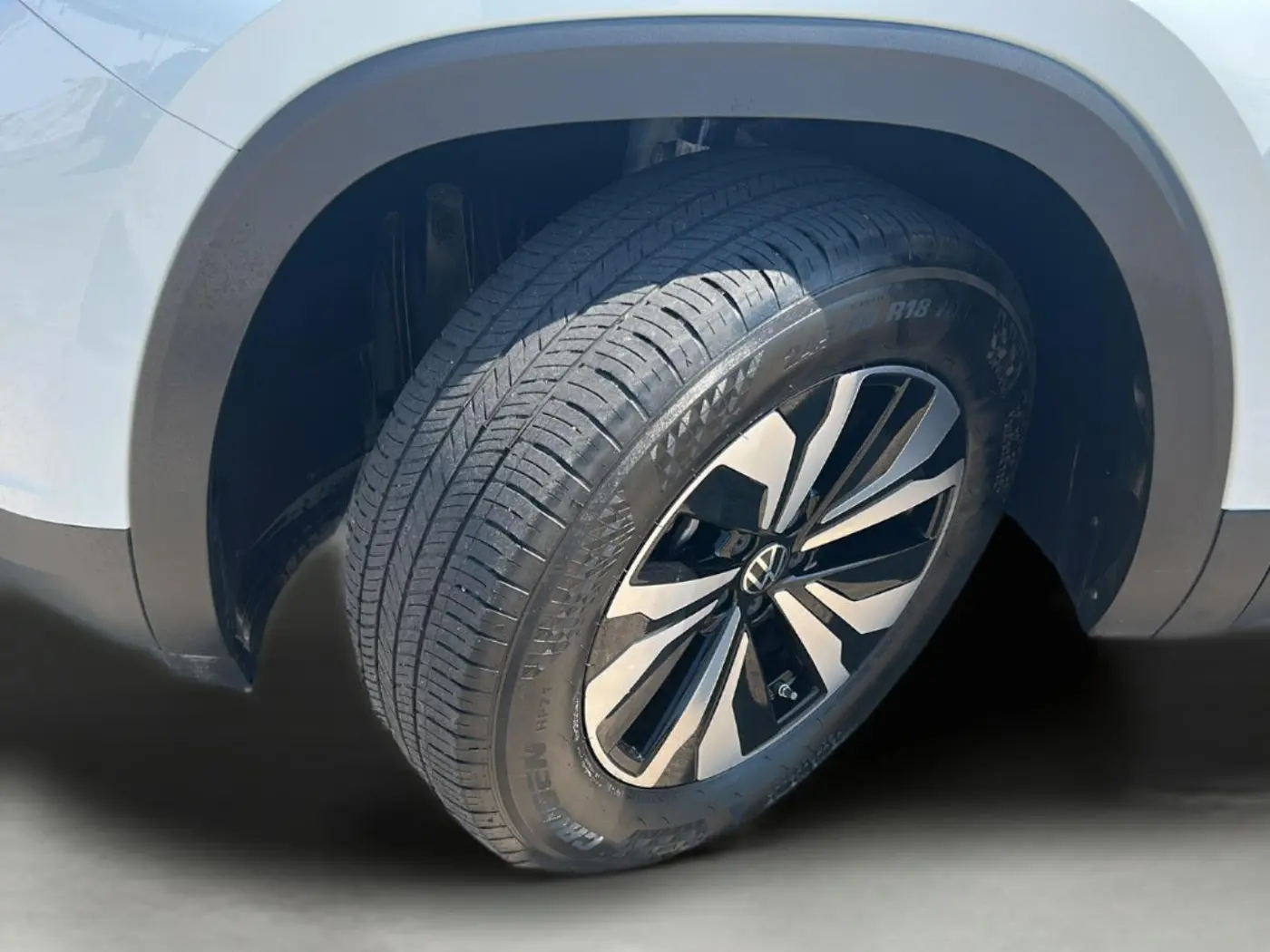 2025 Volkswagen Atlas - $28,900
