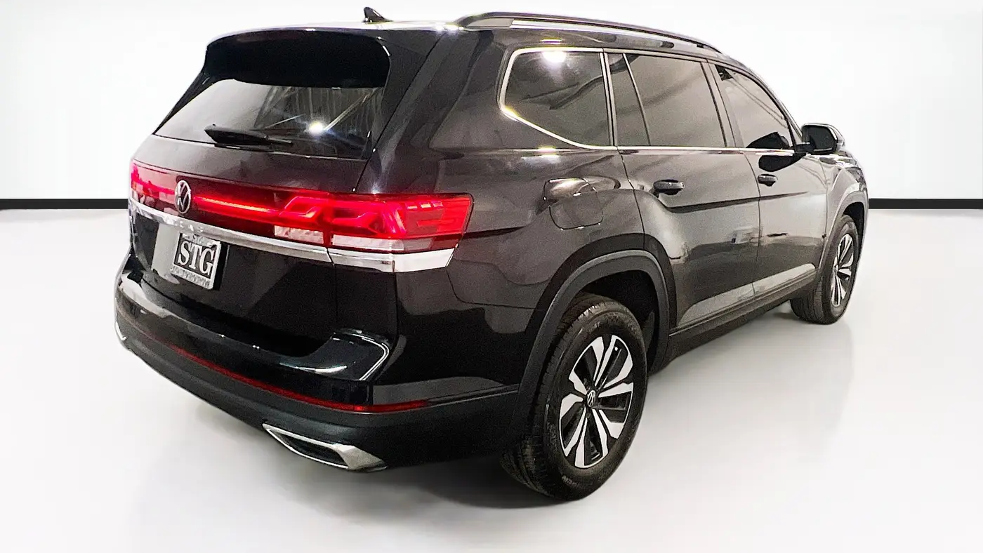 2025 Volkswagen Atlas SE