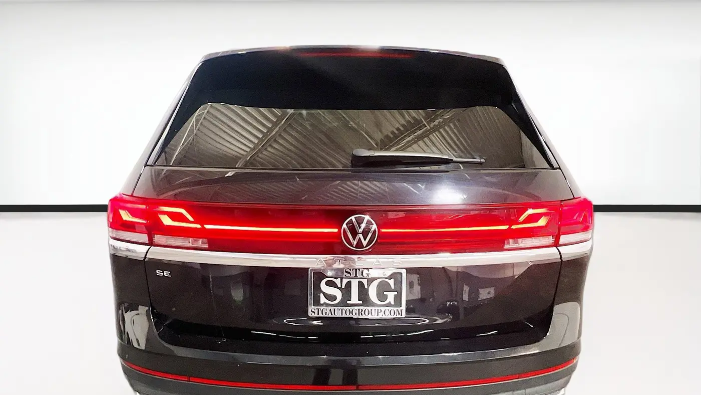 2025 Volkswagen Atlas SE