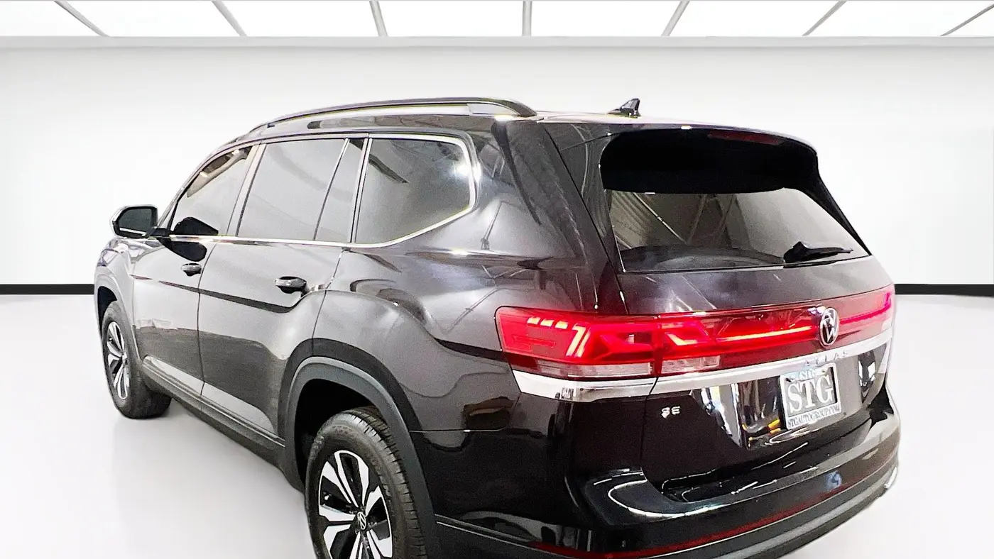 2025 Volkswagen Atlas SE