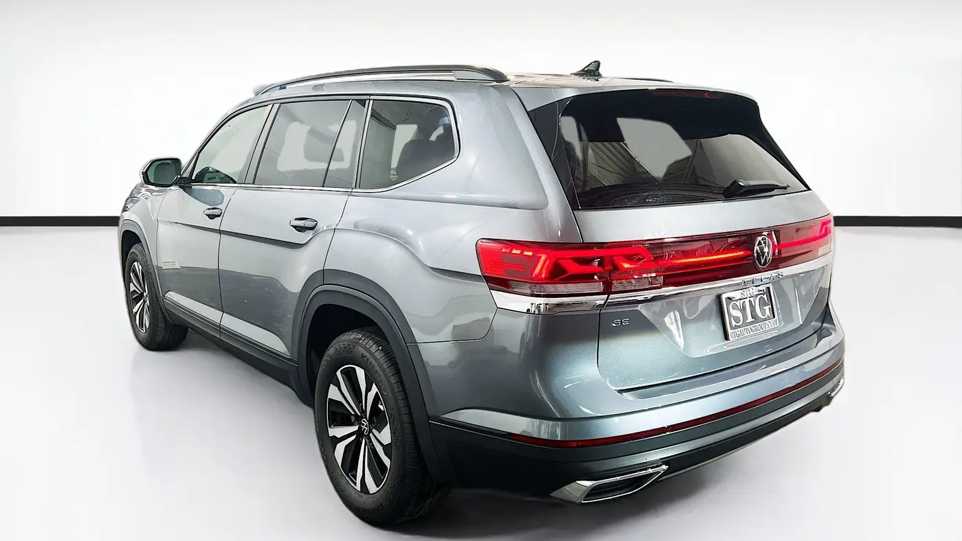 2025 Volkswagen Atlas SE