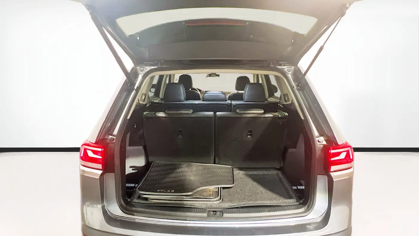 2025 Volkswagen Atlas SE