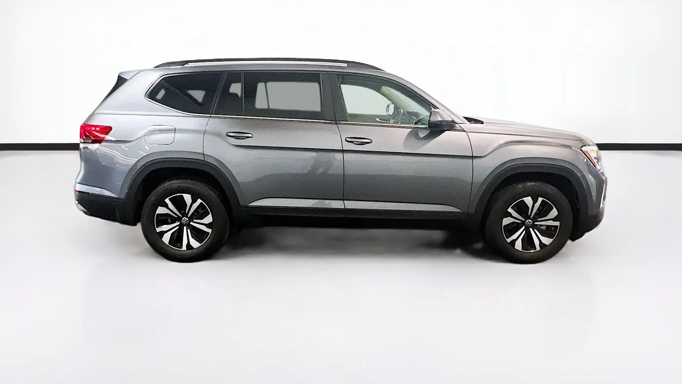 2025 Volkswagen Atlas SE