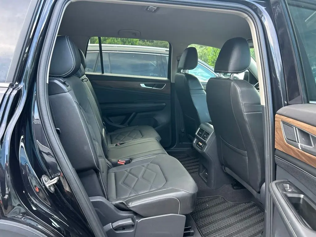 2024 Volkswagen Atlas - $27,874
