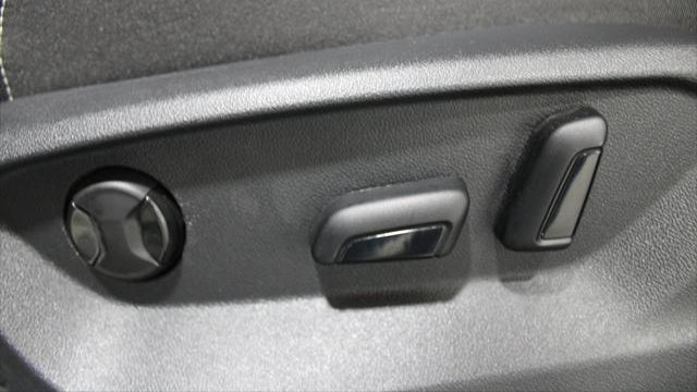2025 Volkswagen Atlas SE