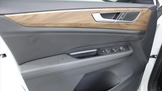 2025 Volkswagen Atlas SE