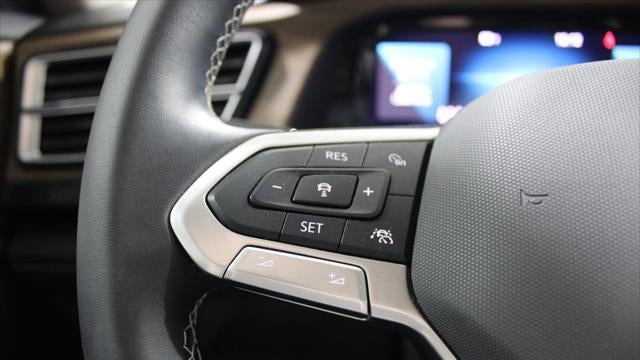 2025 Volkswagen Atlas SE