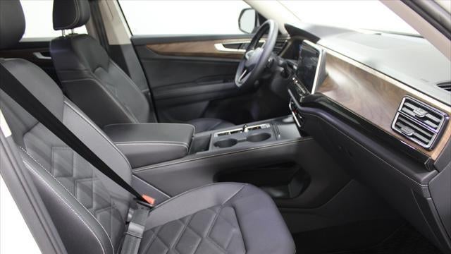 2025 Volkswagen Atlas SE