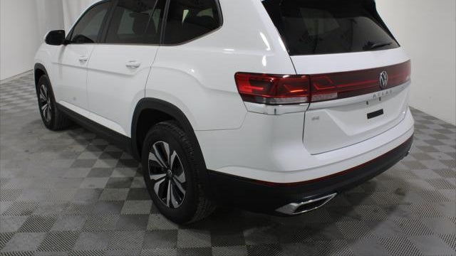 2025 Volkswagen Atlas SE