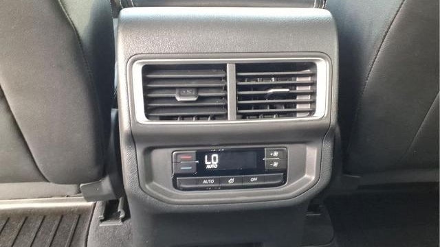 2024 Volkswagen Atlas SE