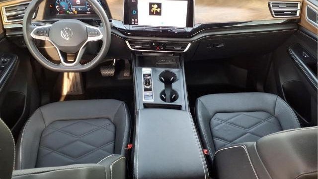 2024 Volkswagen Atlas SE