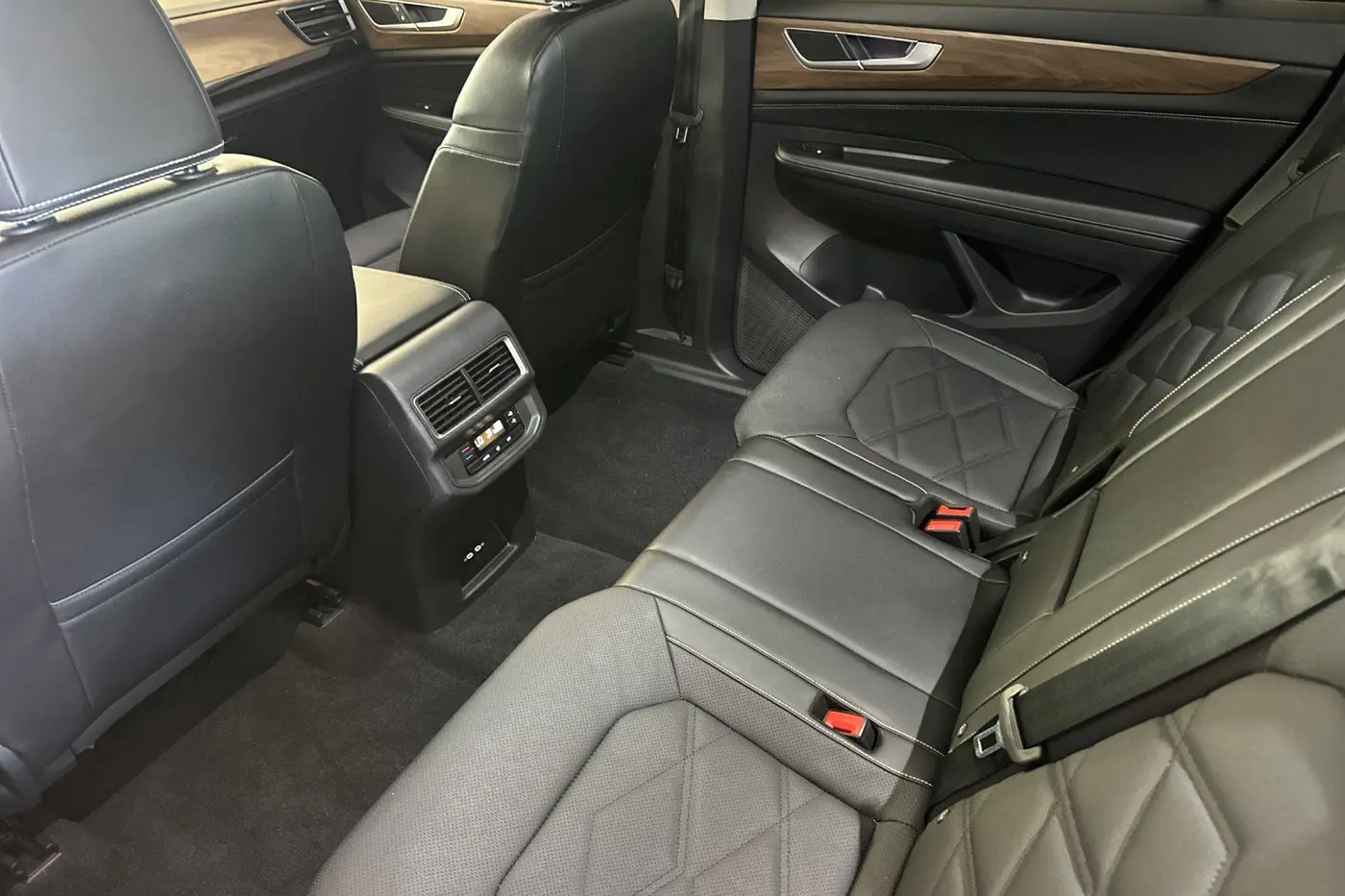 2024 Volkswagen Atlas - $25,788