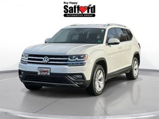 2019 Volkswagen Atlas with Pure White Exterior