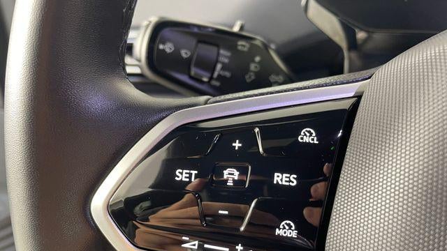 2024 Volkswagen ID 4  Pro
