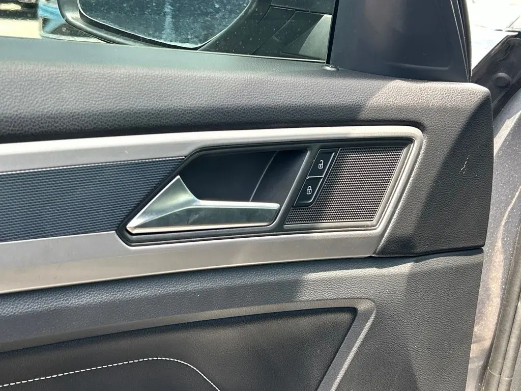 2020 Volkswagen Atlas - $16,397