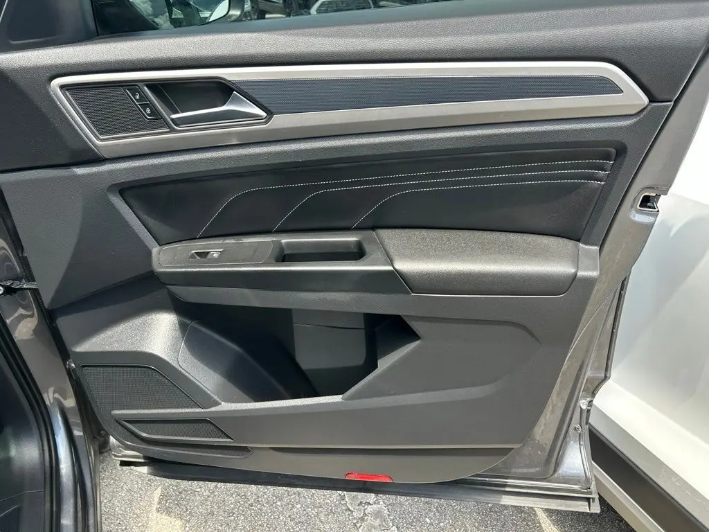 2020 Volkswagen Atlas - $16,397