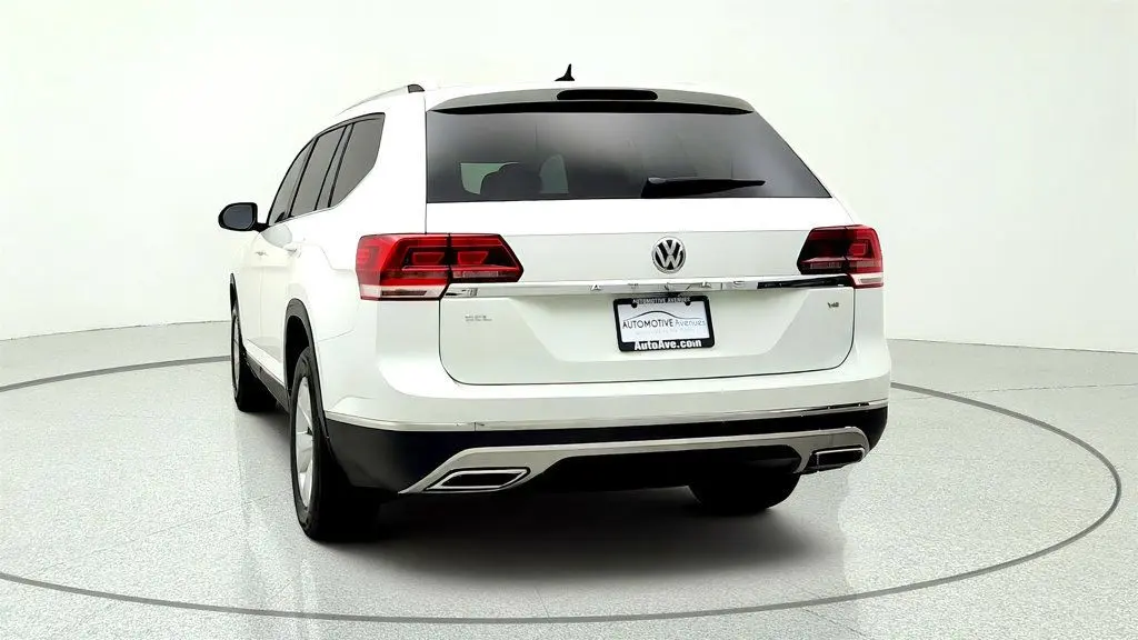 2018 Volkswagen Atlas - $15,495