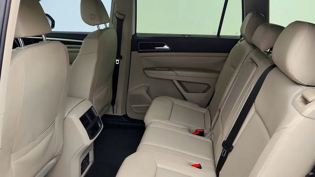 2018 Volkswagen Atlas - $15,495