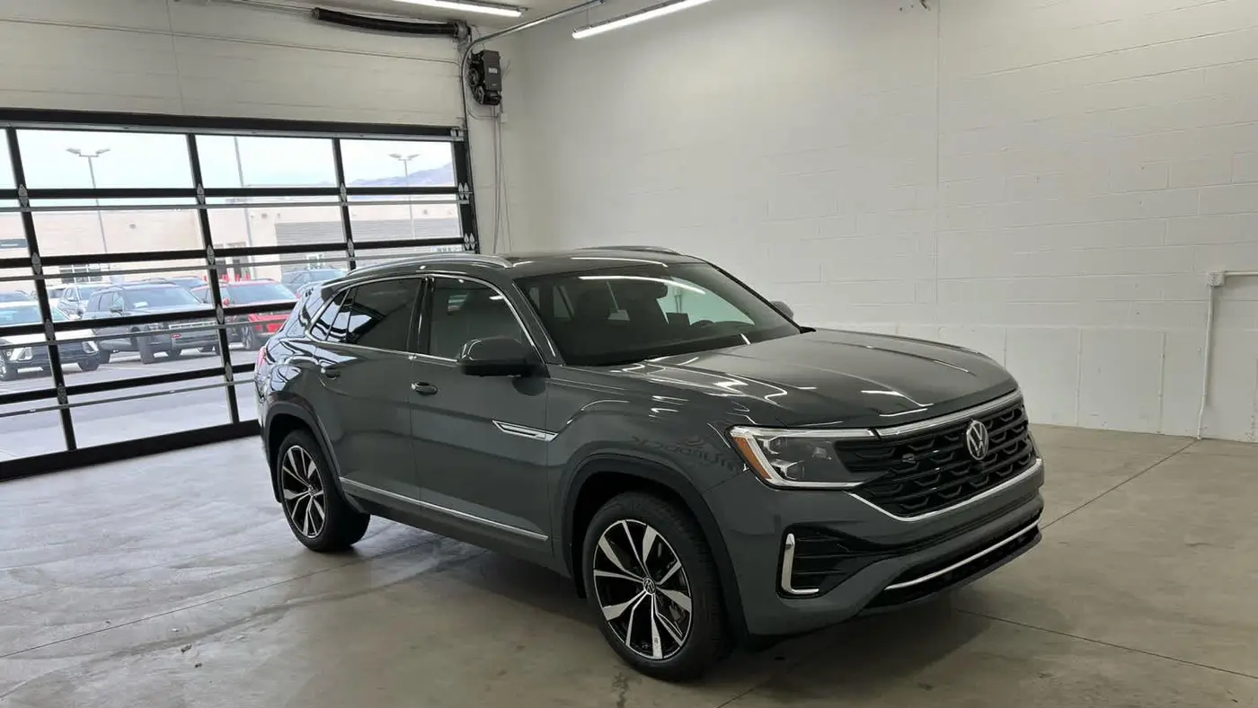 2026 Volkswagen Atlas Cross Sport SEL Premium R-Line 4Motion