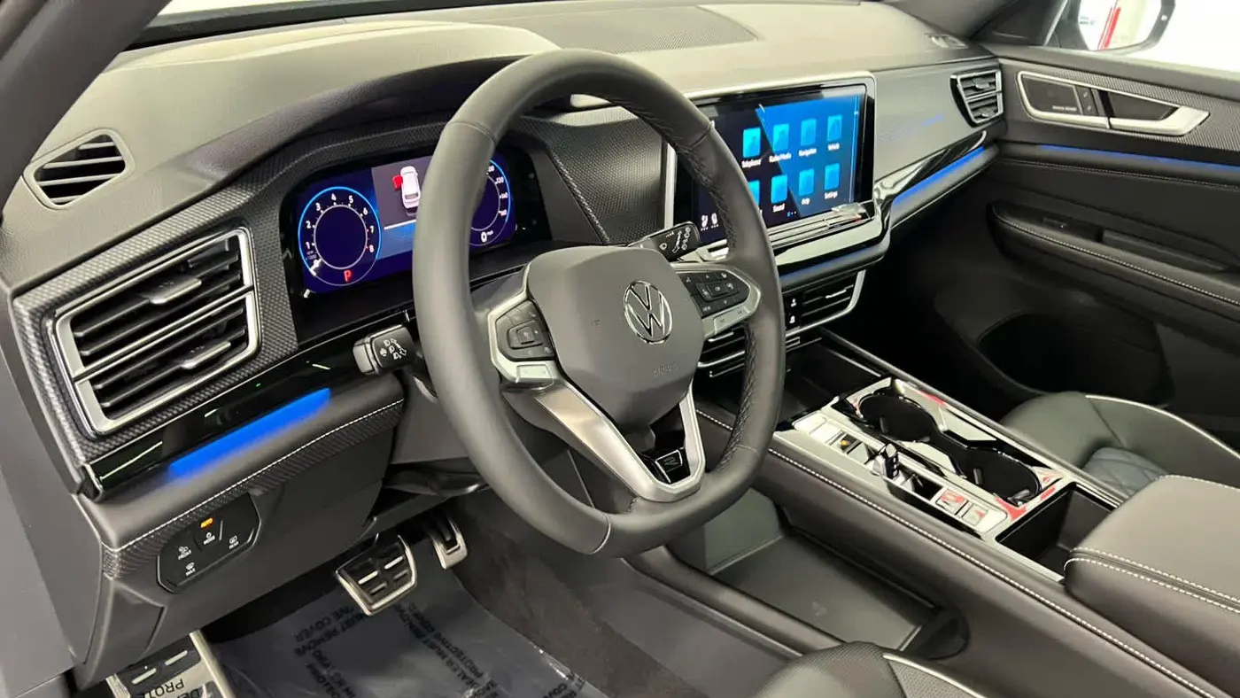 2026 Volkswagen Atlas Cross Sport SEL Premium R-Line 4Motion