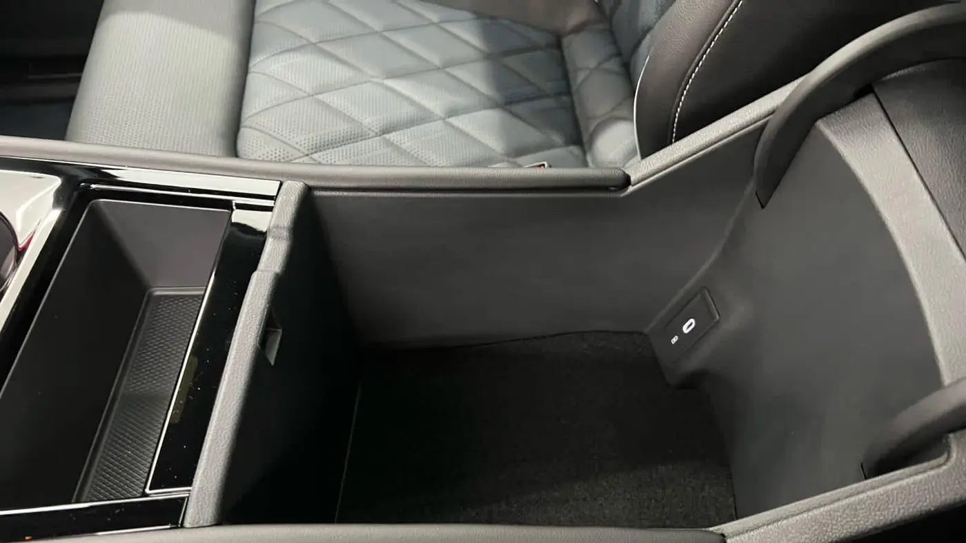 2026 Volkswagen Atlas Cross Sport SEL Premium R-Line 4Motion