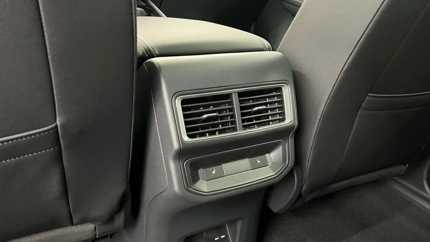 2026 Volkswagen Atlas Cross Sport SEL Premium R-Line 4Motion