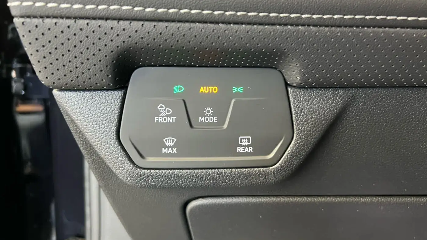 2026 Volkswagen Atlas Cross Sport SEL Premium R-Line 4Motion