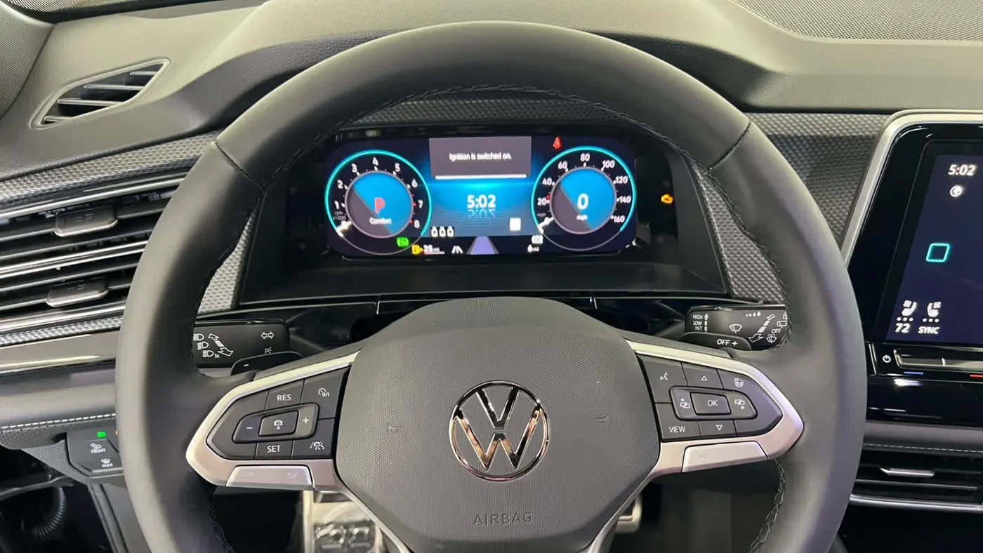 2026 Volkswagen Atlas Cross Sport SEL Premium R-Line 4Motion
