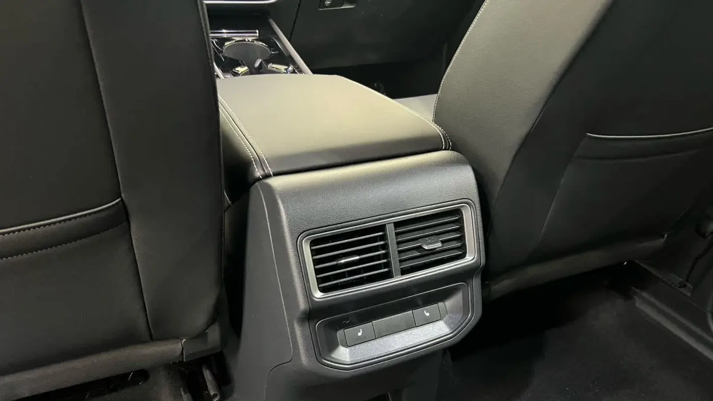 2026 Volkswagen Atlas Cross Sport SEL Premium R-Line 4Motion