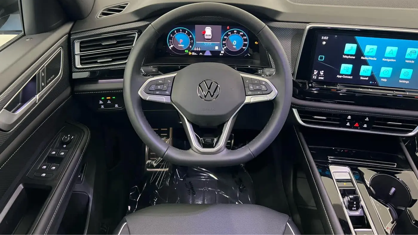 2026 Volkswagen Atlas Cross Sport SEL Premium R-Line 4Motion