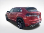 2024 Atlas Cross Sport Thumbnail 5