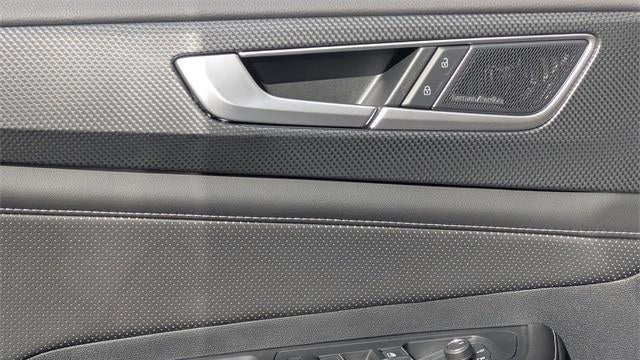 2025 Volkswagen Atlas Cross Sport SEL Premium R-Line 4Motion