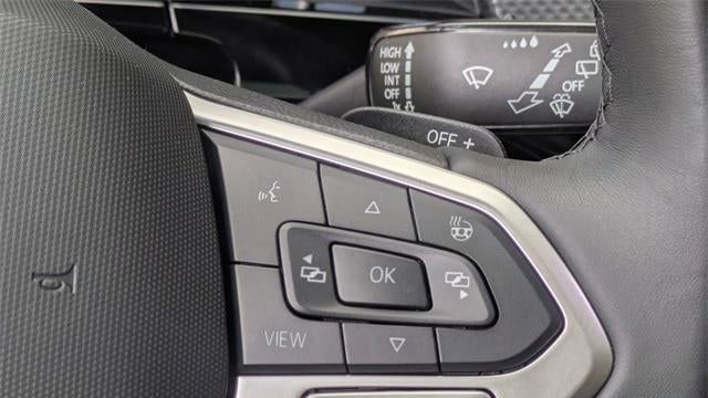 2025 Volkswagen Atlas Cross Sport SEL Premium R-Line 4Motion