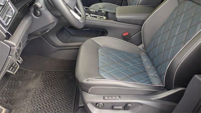 2025 Volkswagen Atlas Cross Sport SEL Premium R-Line 4Motion