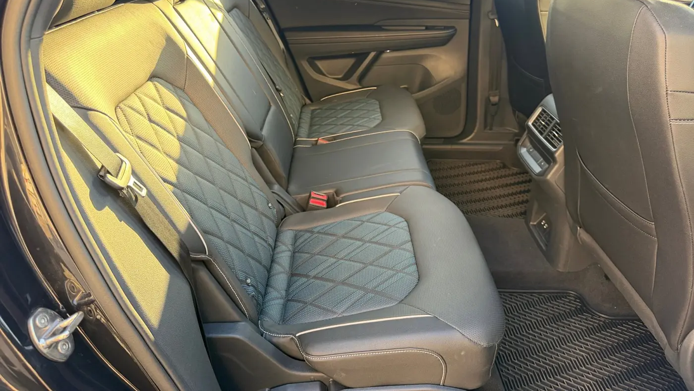 2025 Volkswagen Atlas Cross Sport SEL Premium R-Line 4Motion