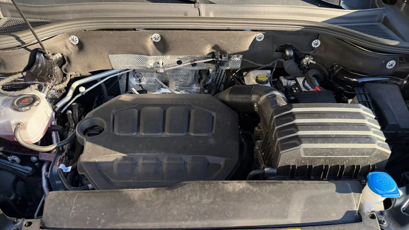 2025 Volkswagen Atlas Cross Sport SEL Premium R-Line 4Motion