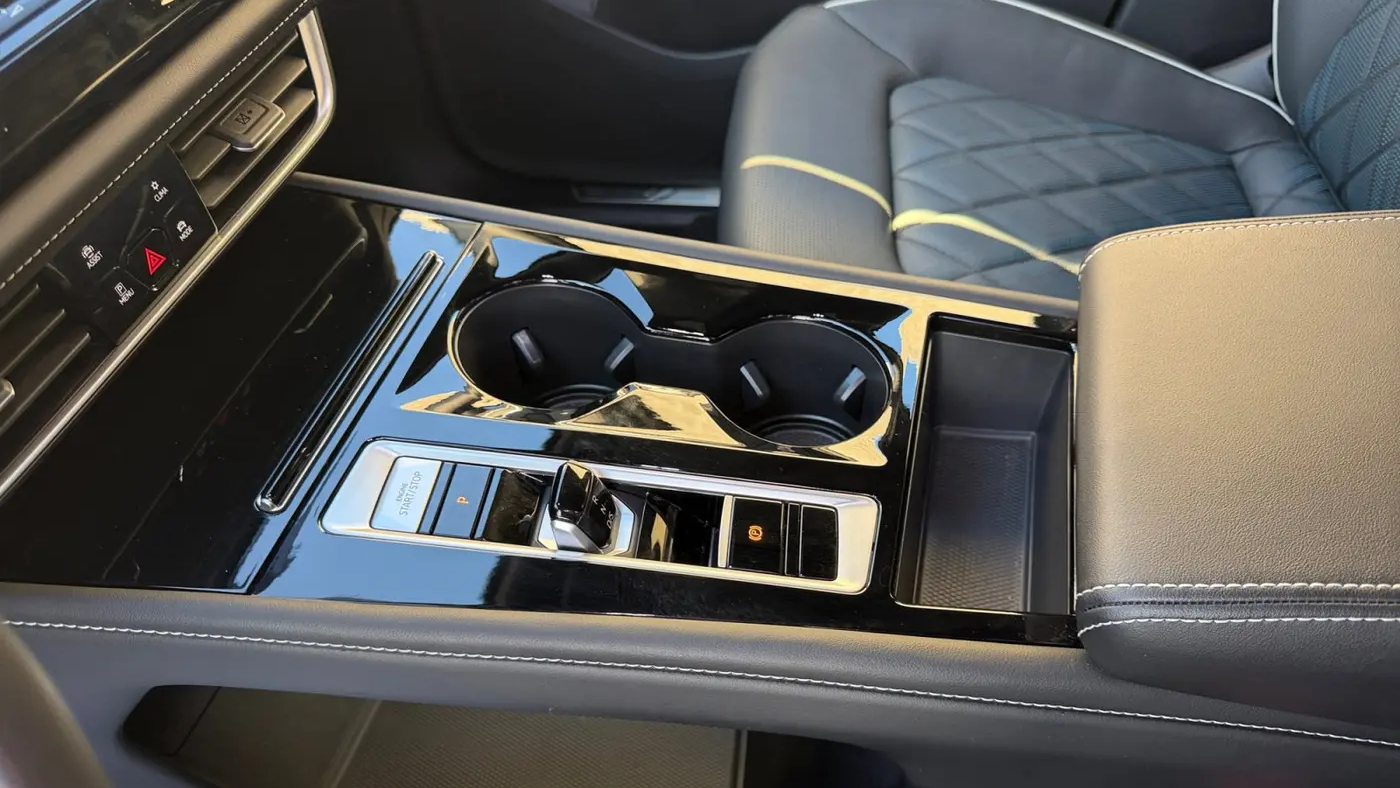 2025 Volkswagen Atlas Cross Sport SEL Premium R-Line 4Motion