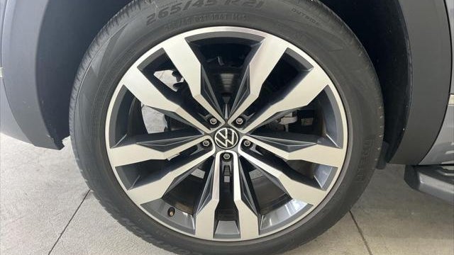 2023 Volkswagen Atlas Cross Sport V6 SEL Premium R-Line 4Motion